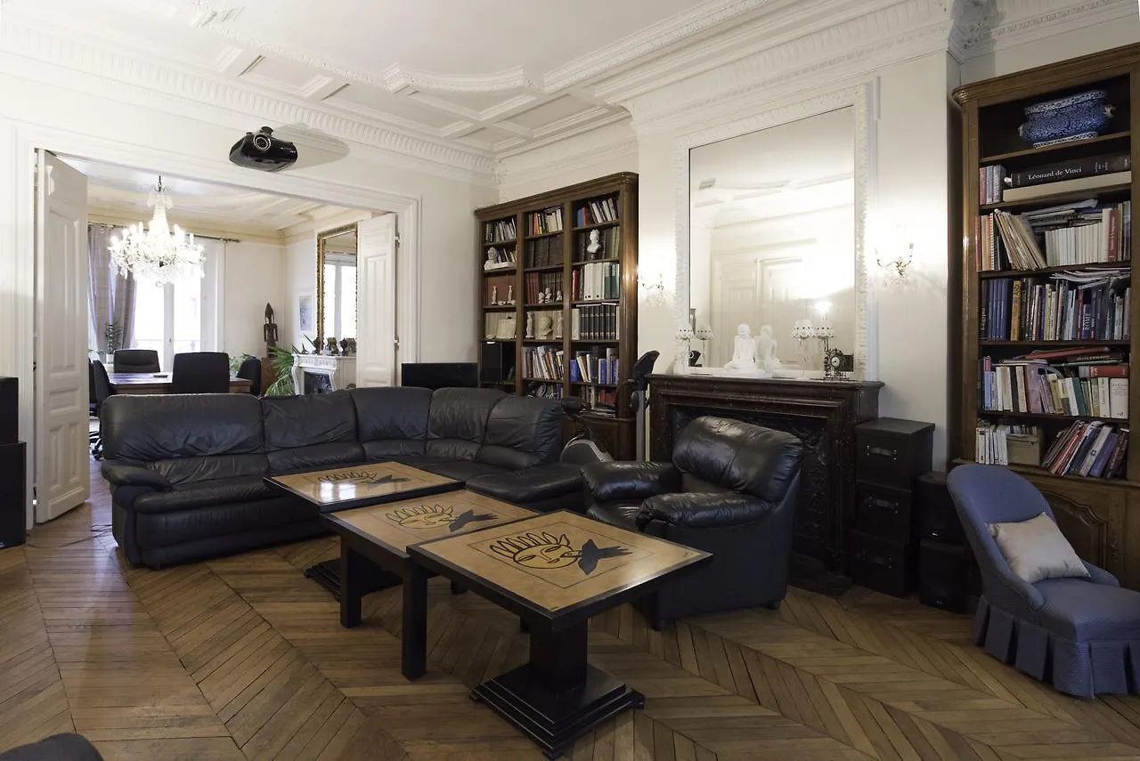 Appartement Veeve - Champs-elysees Hideaway