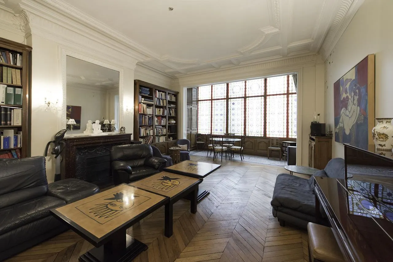 Appartement Veeve - Champs-elysees Hideaway *